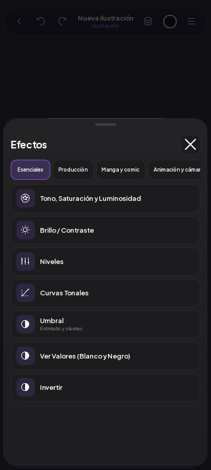 Hoja Efectos con la pestaña Esenciales: Tono/Saturación, Brillo/Contraste, Niveles, Curvas, Umbral, Ver valores e Invertir